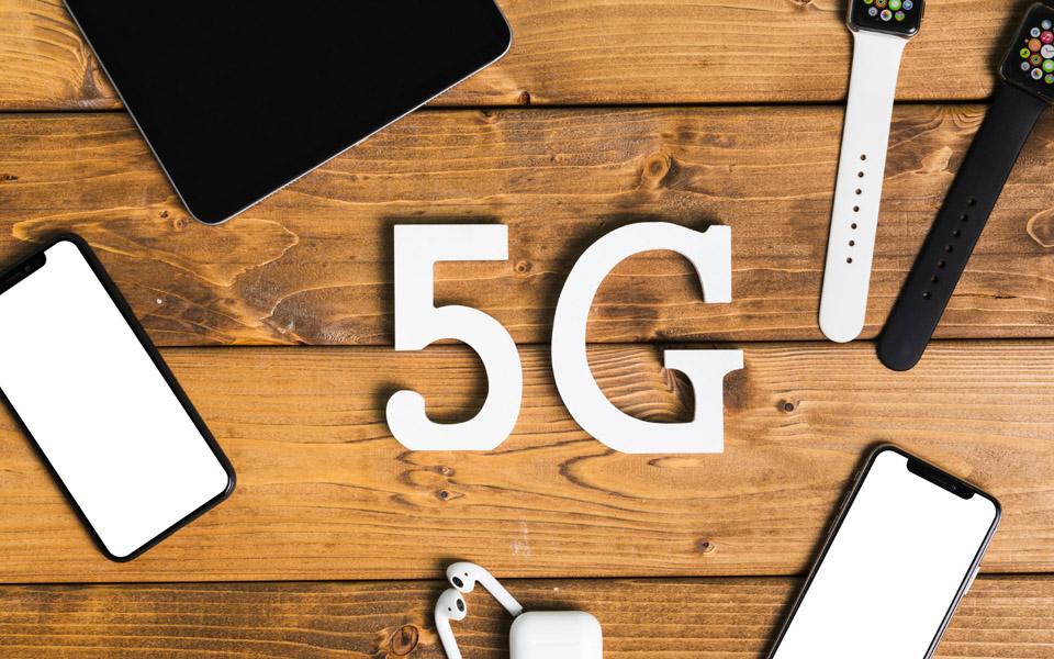 The Transformative Impact of 5G Devices on the USA Market (1)