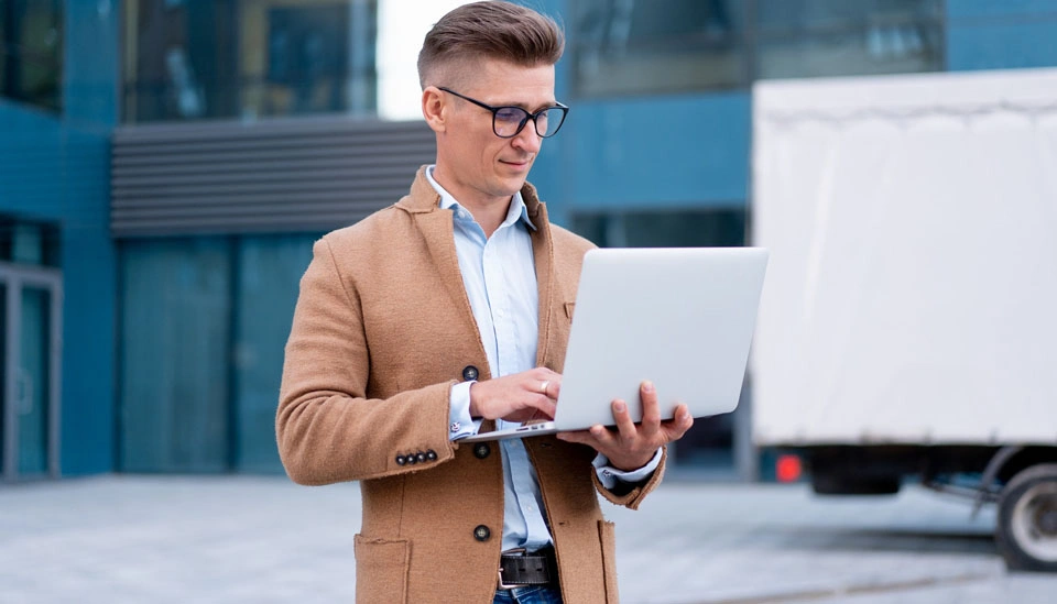 Connectivity for Modern Supply Chains 2